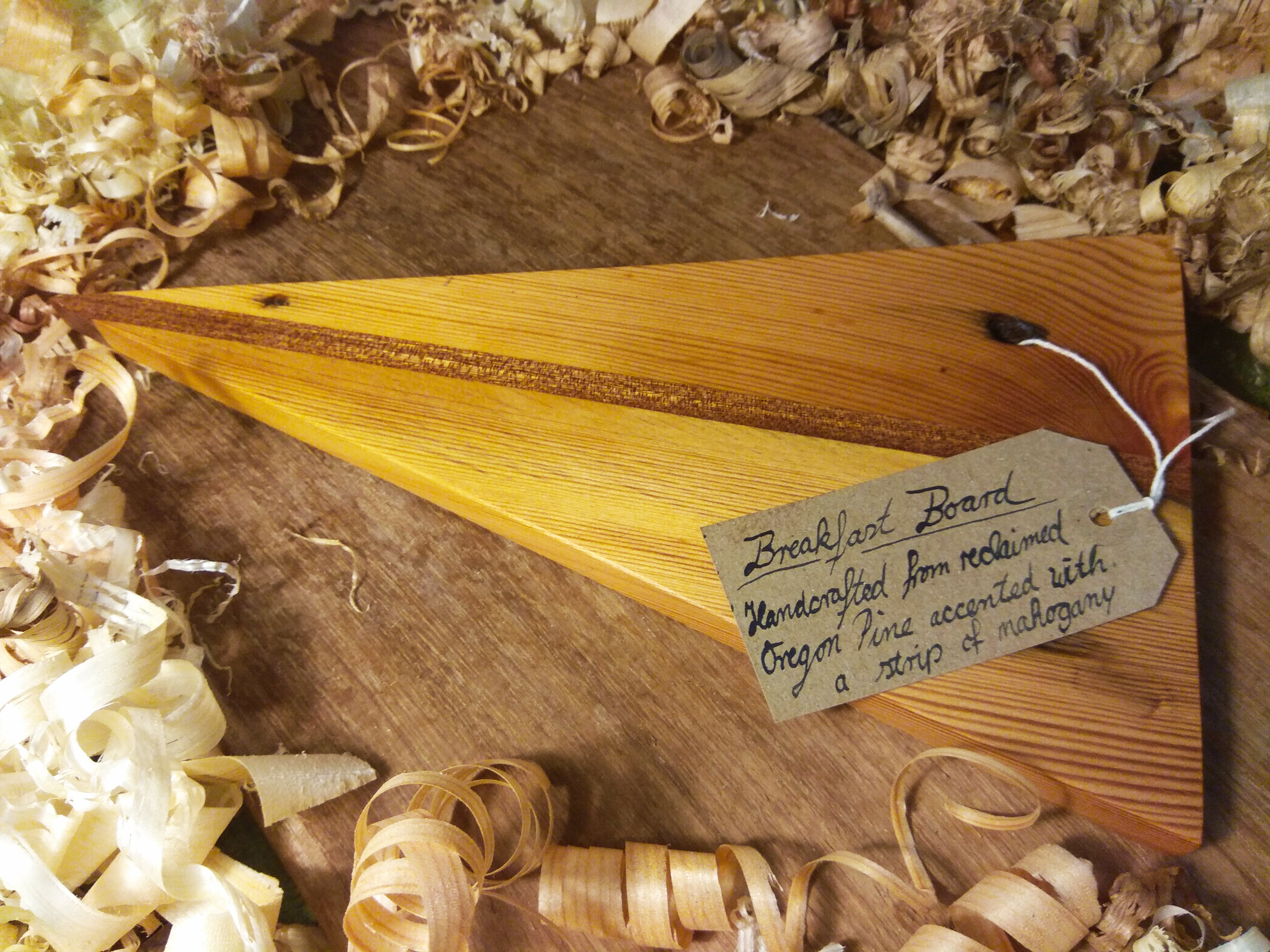 Triangular Breakfast Board Oregon Pine & Mahogany Triangular Breakfast Board Oregon Pine & Mahogany