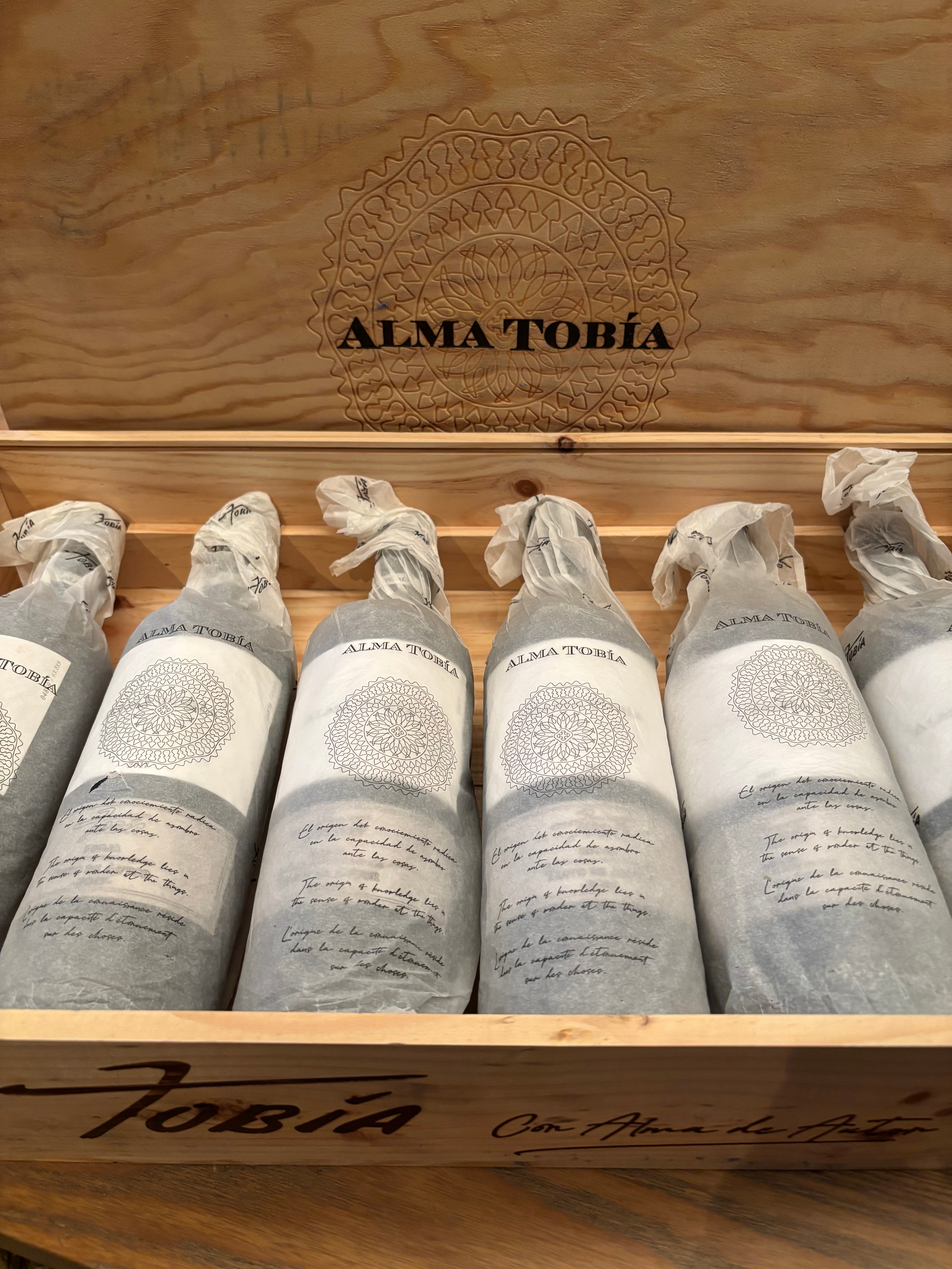 Alma Tobia Rioja 6 Bottle Wooden Gift Box
